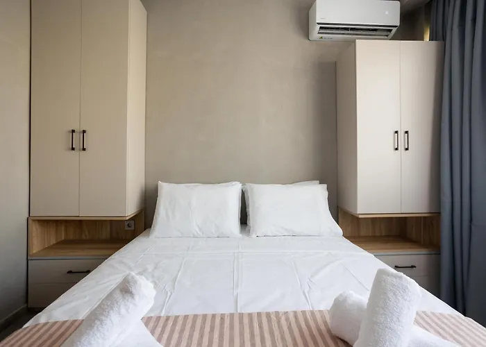 Alkazar Suites